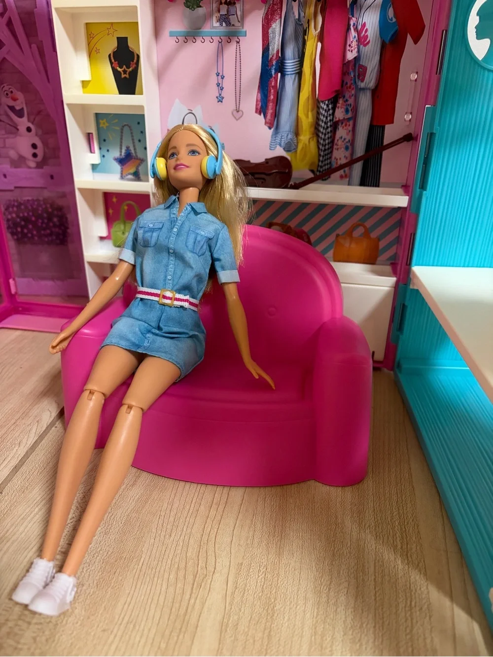 Barbie close shoes